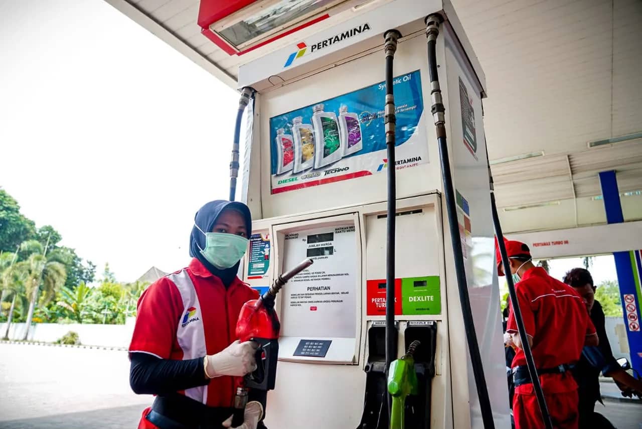 Ilustrasi berita BERITA UTAMA: Pertamina Turunkan Harga Dexlite dan Pertamina Dex, Pertamax Turbo Naik Mulai 1 Juni 2026