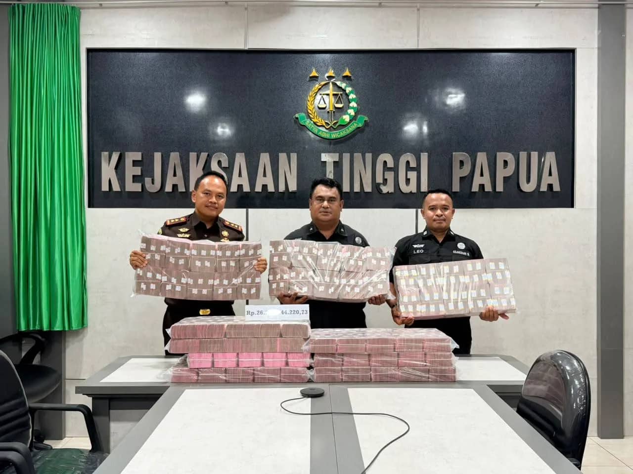 Ilustrasi berita Mimika: Kejari Mimika Tuntaskan Pelunasan Uang Pengganti Rp31,3 Miliar, Terpidana Paulus Kurnala Jalani Sisa Hukuman 10 Tahun Penjara
