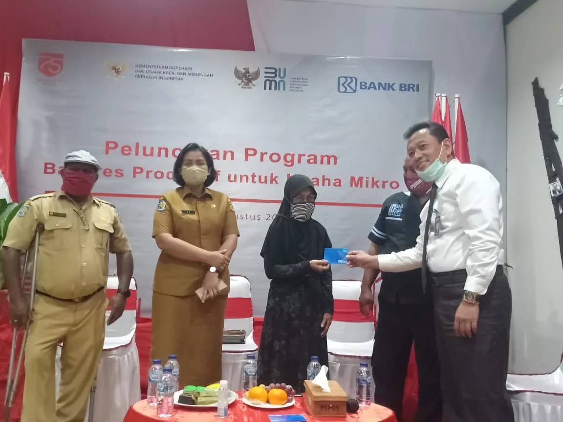 Ilustrasi berita Mimika: Laba Usaha Turun Drastis, 439 Warga Timika Dapat Bantuan Presiden, Ini yang Berhak Menerima