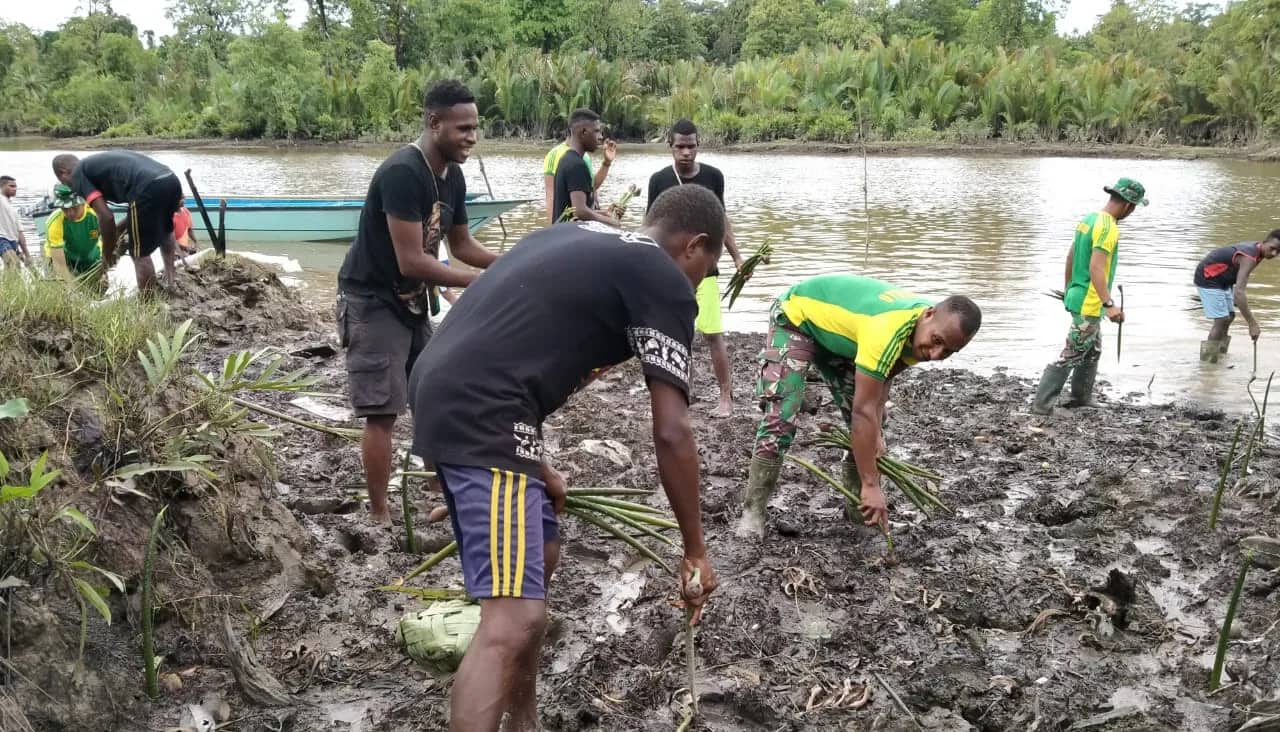 Ilustrasi berita Mimika: Antisipasi Abrasi di Pesisir Pantai Mimika, Begini Gebrakan Satgas Yonif 754 di Sempan Timur
