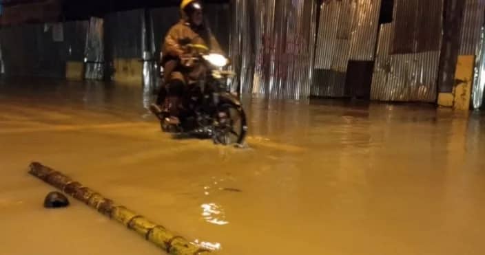 Ilustrasi berita BERITA UTAMA: Tadi Malam, Bencana Banjir di Kota Sorong, Ibu dan Anak Tewas Tertimbun Longsor