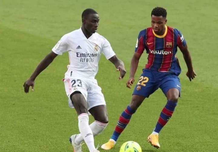 Ilustrasi berita Olahraga: Usai Hajar Real Betis, Pemain Muda Barcelona Naik Meja Operasi