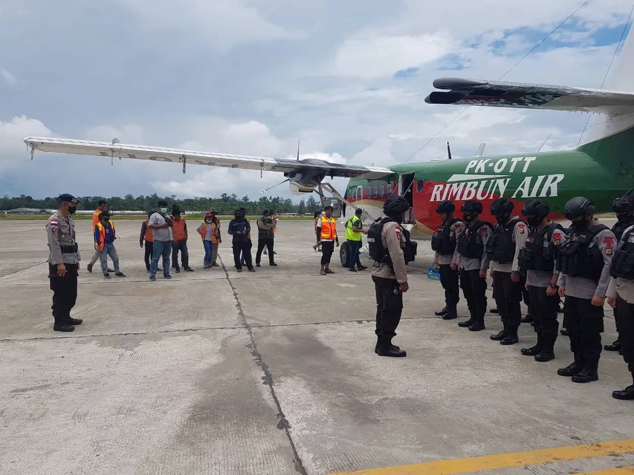 Ilustrasi berita Mimika: 25 Personil Brimob Timika Diterbangkan ke Asmat, Ini yang akan Mereka Lakukan