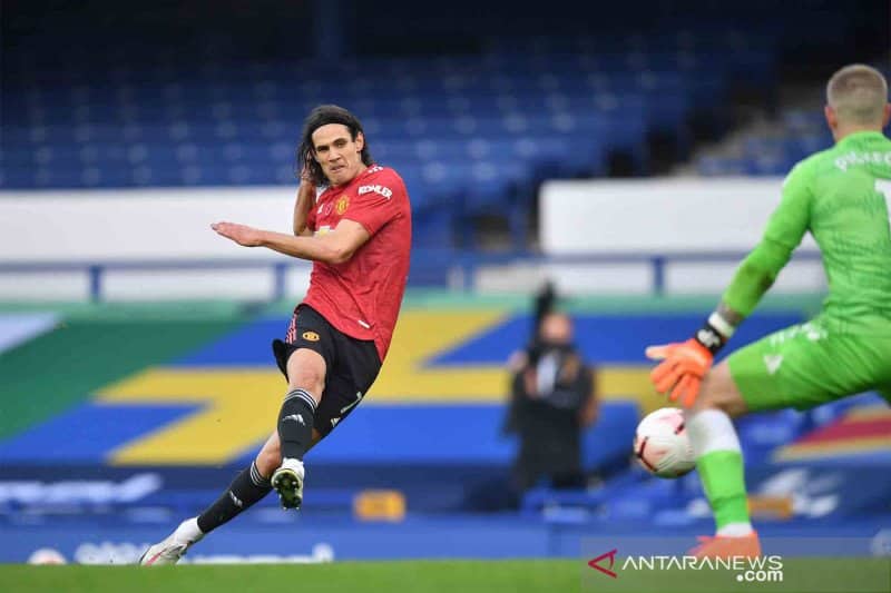 Ilustrasi berita Olahraga: Solksjaer ingin perpanjang masa kerja Edinson Cavani di United