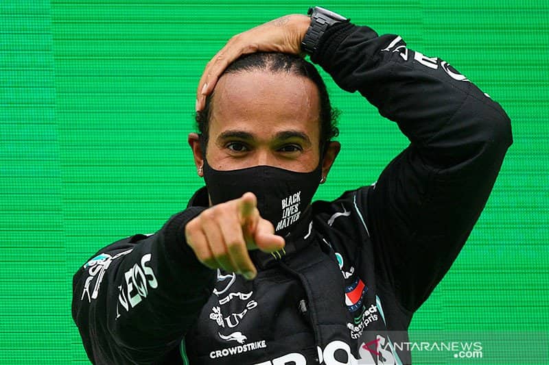 Ilustrasi berita Olahraga: Hamilton punya waktu hingga tes pramusim untuk teken kontrak Mercedes