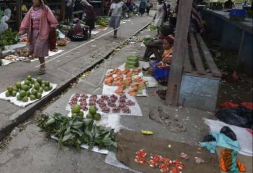 Ilustrasi berita pinpost: Oknum Kopassus Tembak Warga Sipil, Warga Tunggu Keluarga Gelar Ritual Bakar Darah