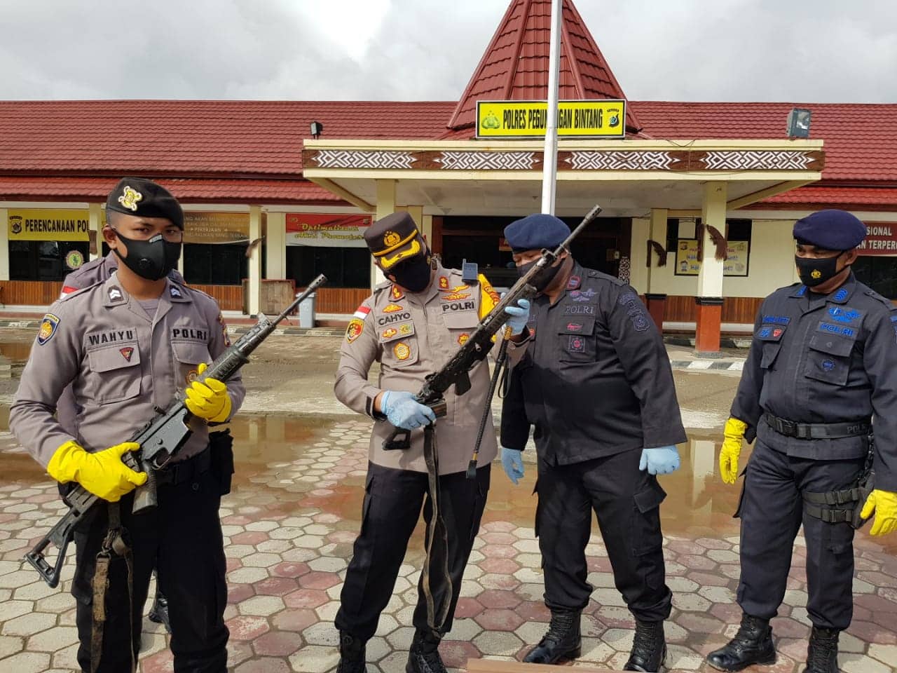 Ilustrasi berita Mimika: Brimob BKO Temukan 2 Unit Senjata Api KKB Hasil Rampasan dari Polres Pegunungan Bintang