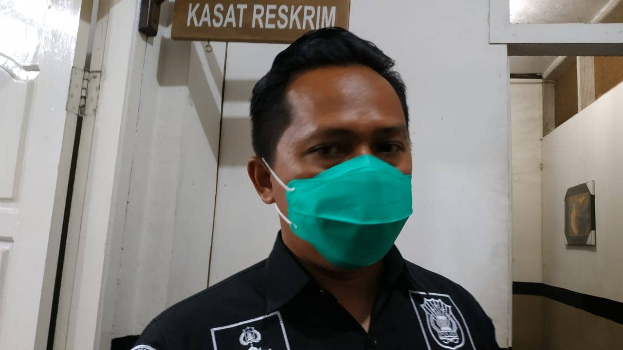 Ilustrasi berita Mimika: Kuitansi Pemotongan Dana Bos untuk Kadis Pendidikan Beredar, Polres Mimika Kirim Surat ke Setiap Sekolah di Timika