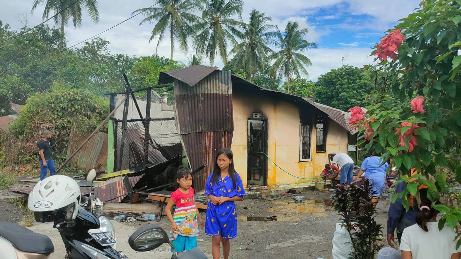 Ilustrasi berita Mimika: Hanya Ditinggal Sebentar, Kios di SP1 Hangus Terbakar, Diduga Korsleting Listrik