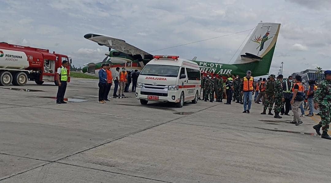 Ilustrasi berita Mimika: Medan Berat dan Sering Crash, Penasaran Berapa Sih Gaji Seorang Pilot Perintis di Papua?