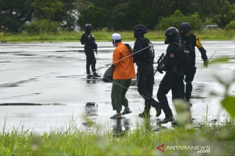 Ilustrasi berita Nasional: Densus 88 Tangkap 14 Terduga Teroris Kemarin