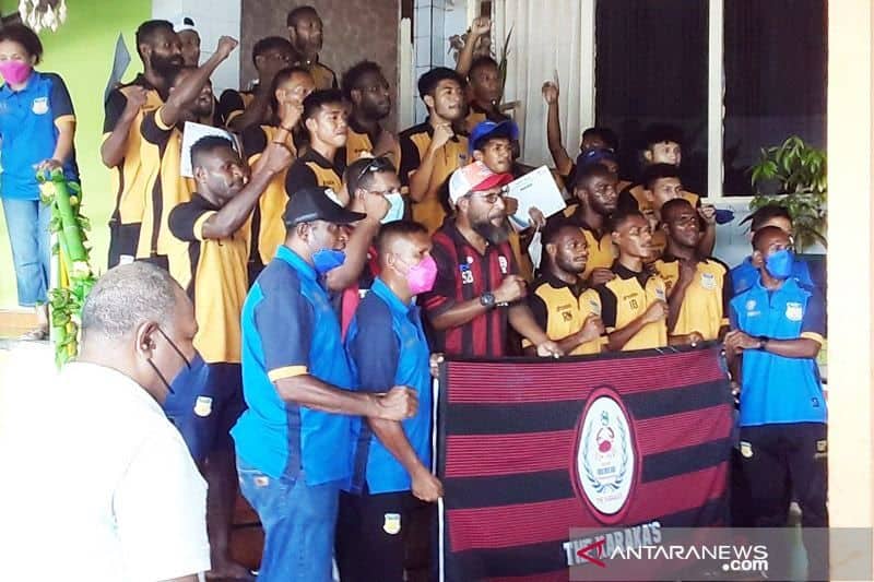 Ilustrasi berita Papua: Catatan Akhir Tahun - Sejarah Mengawinkan Emas Sepakbola PON XX Papua