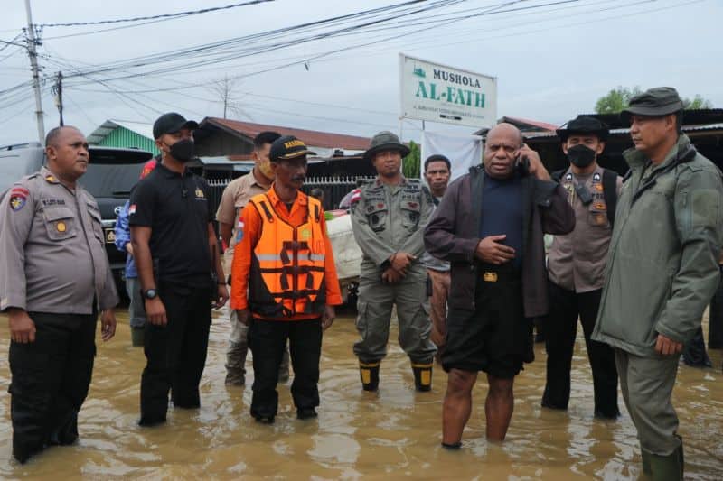 Ilustrasi berita Papua: Tim SAR Gabungan Evakuasi Korban Banjir dan Longsor Papua