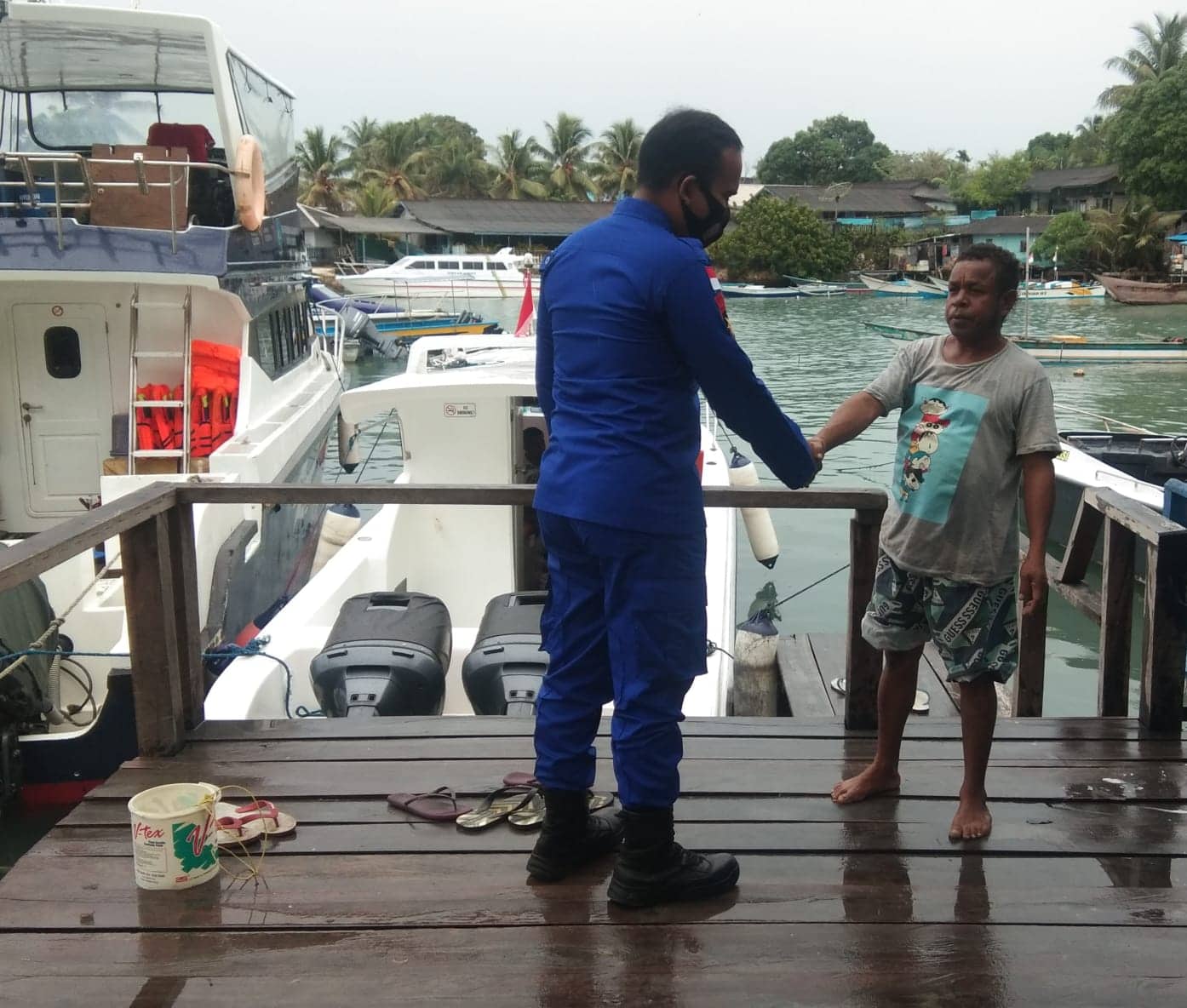 Ilustrasi berita Papua: Tidak Menentu, Polisi Himbau Nelayan Waspada Cuaca Ekstrim Saat Melaut, Lapor Jika Ada Bom Ikan