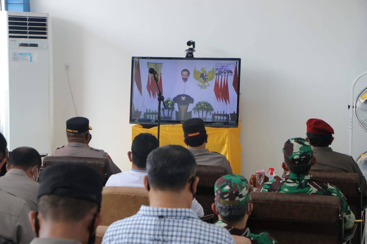 Ilustrasi berita Papua: Lewat Zoom Meeting Presiden Jokowi Pantau Pelaksanaan Vaksinasi di Papua, Minta Utamakan Kelompok Lansia