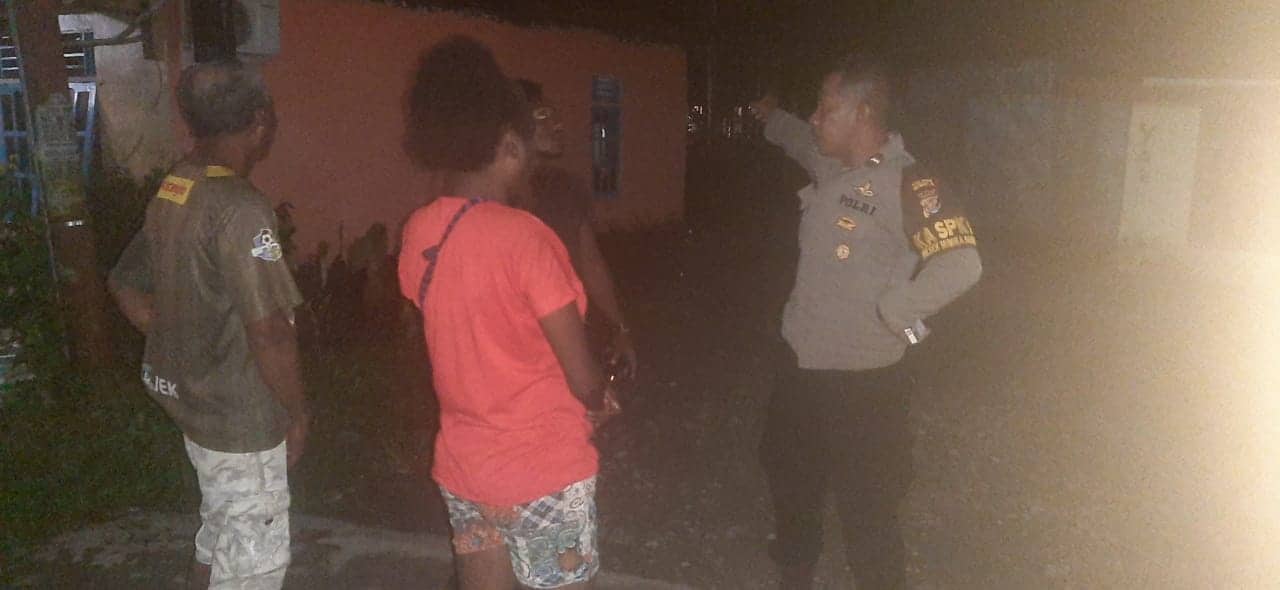 Ilustrasi berita Mimika: Sadis !!! Seorang Suami di Timika Antar Istri Ditiduri Pria Lain di Hotel, Sekali Main Rp 400 Ribu, Pulang Minta Jatah…