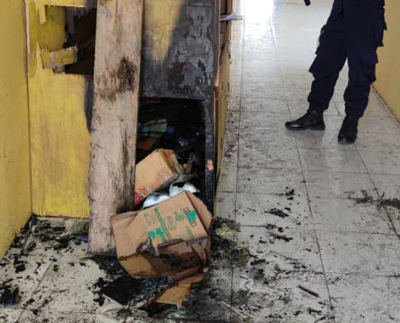 Ilustrasi berita Mimika: Astaga ! Satu Lapak di Pasar Sentral Timika Terbakar, Sumber Api Belum Diketahui