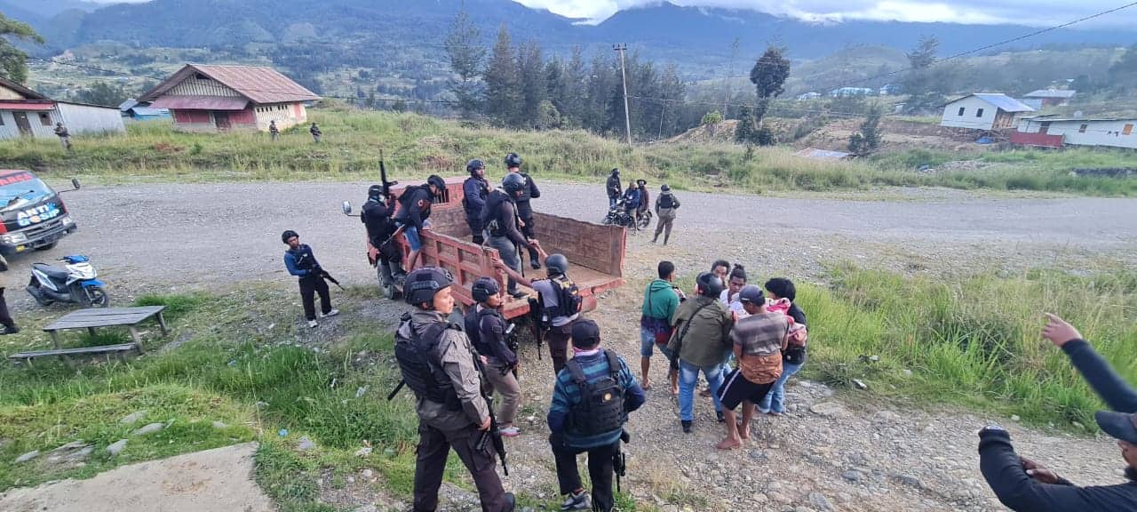 Ilustrasi berita Mimika: Diduga Pelaku Kelompok Numbun Telenggen, Samsul Sattu Ditembak di Ketiak, Begini Kronologis Kejadiannya
