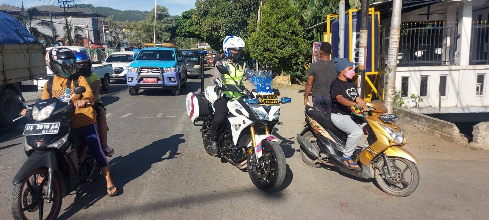 Ilustrasi berita Papua: Tim Pemburu Satlantas Polres Jayapura Amankan 100 Pengendara Motor Tak Gunakan Helm