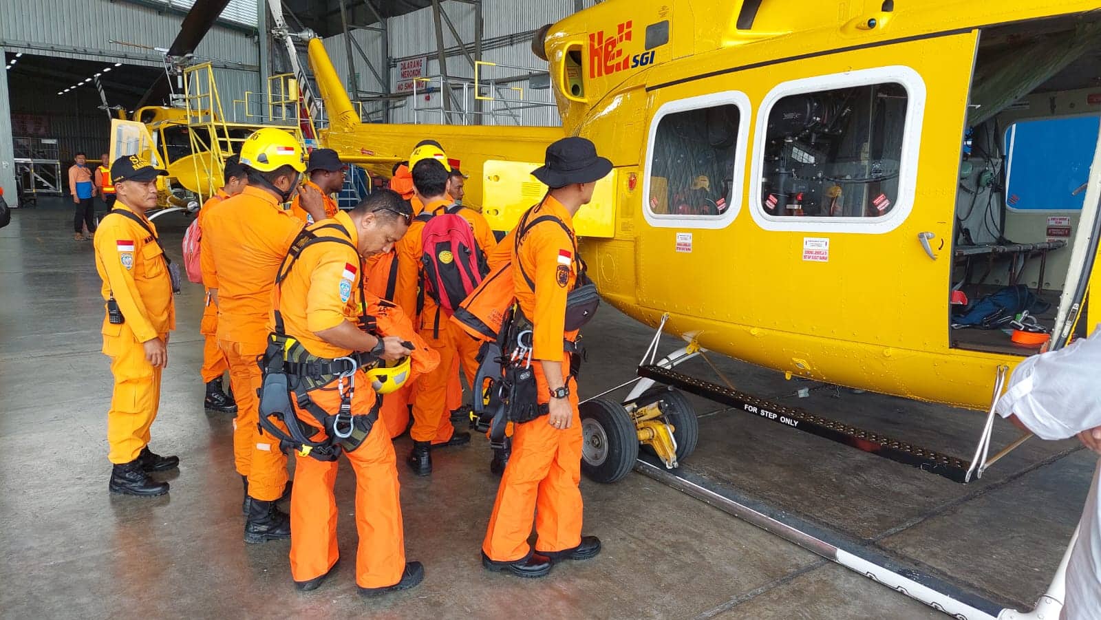 Ilustrasi berita Mimika: Breakingnews : Helikopter Carteran Pemda Mimika Alami Kecelakaan di Jila, Terlempar, Satu Anak Hilang