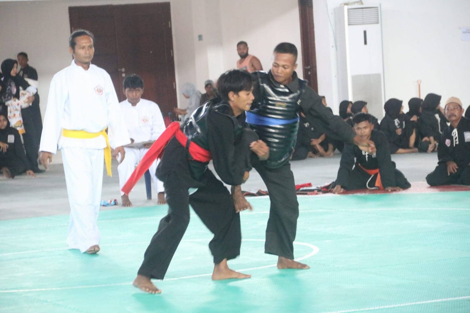 Ilustrasi berita Mimika: 94 Pesilat Berlaga di Kejuaraan PSHT Cup Tahun 2022 , Ibnu Hamid: Ajang Mencari Bibit Atlet Pencak Silat Papua