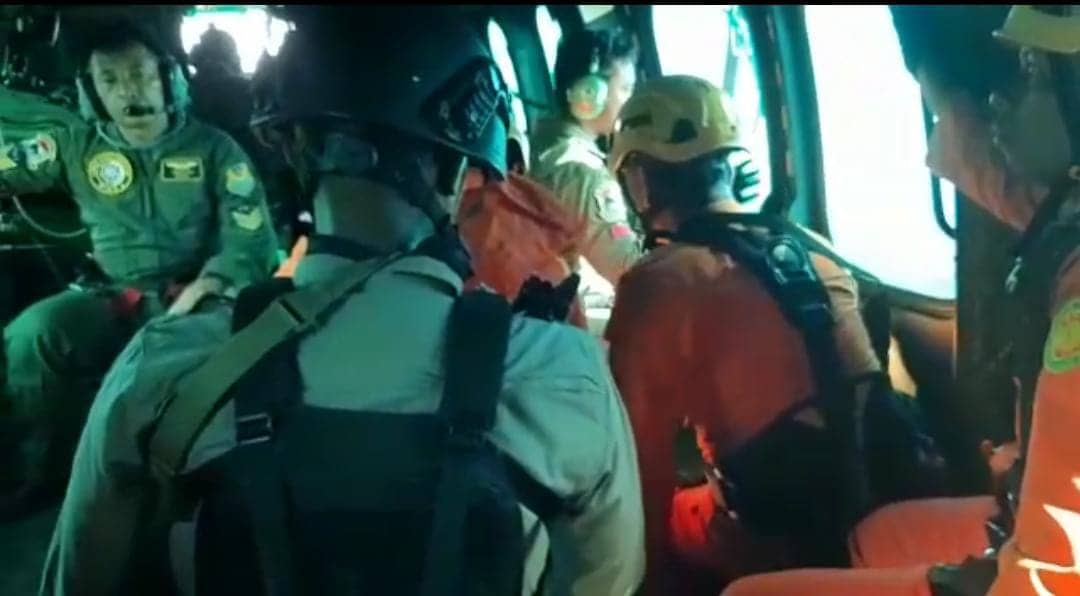 Ilustrasi berita Mimika: Ditemukan !!! Bocah 7 Tahun yang Terlempar dari Helikopter di Bandara Jila, Begini Kondisinya