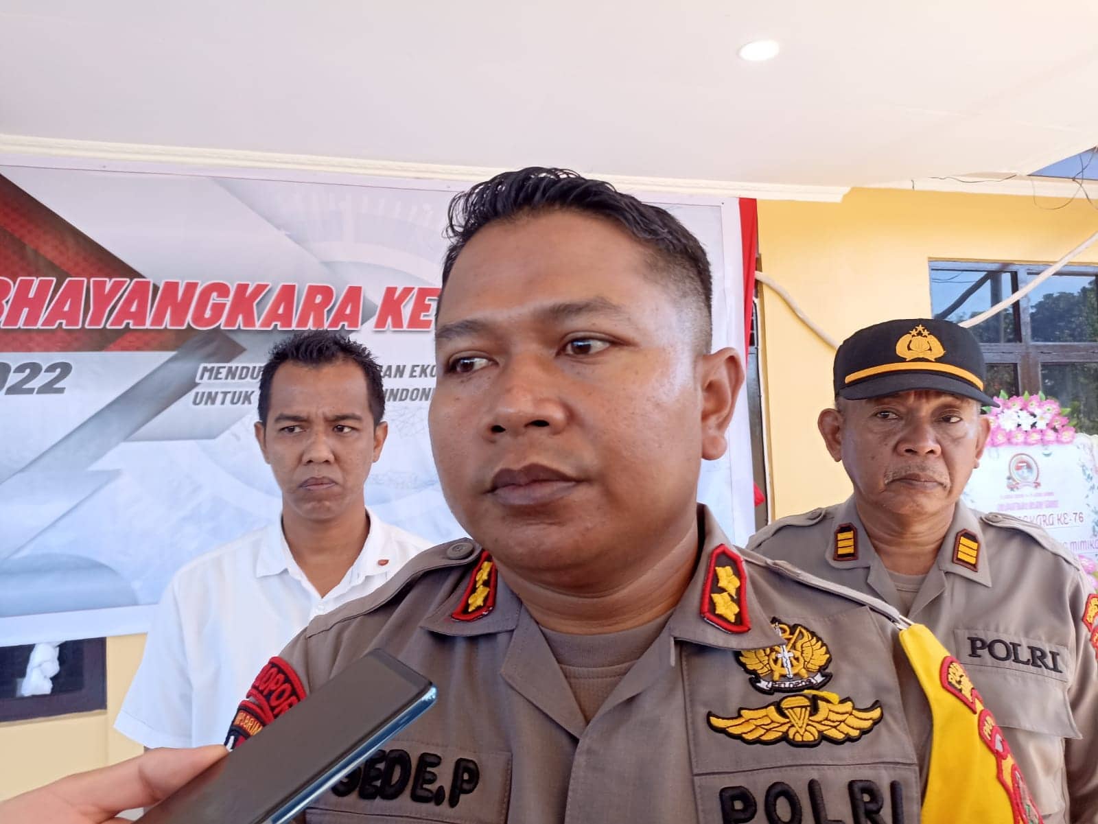 Ilustrasi berita Mimika: Tadi Pagi, Seorang Oknum Anggota Satlantas Polres Mimika Diberhentikan Tidak Dengan Hormat