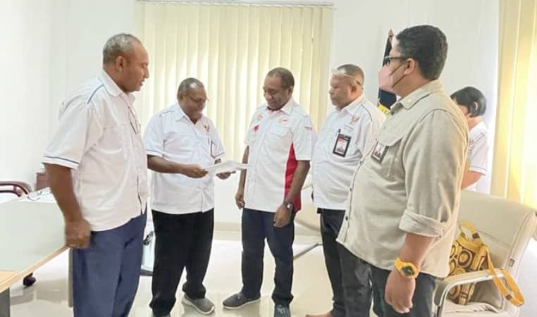 Ilustrasi berita Papua: Derek Hegemur: Pemprov Apresiasi Kinerja Komisi Informasi Provinsi Papua