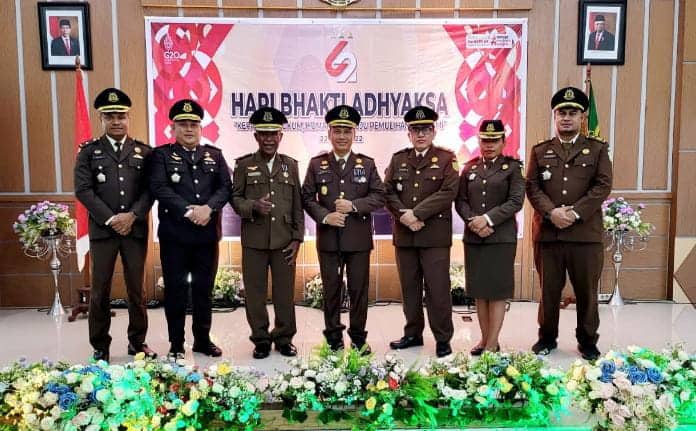 Ilustrasi berita Mimika: Sederhana Tapi Penuh Makna, Kejari Mimika Peringati Hari Bhakti Adhyaksa ke-62, Gelar Donor Darah dan Bakti Sosial