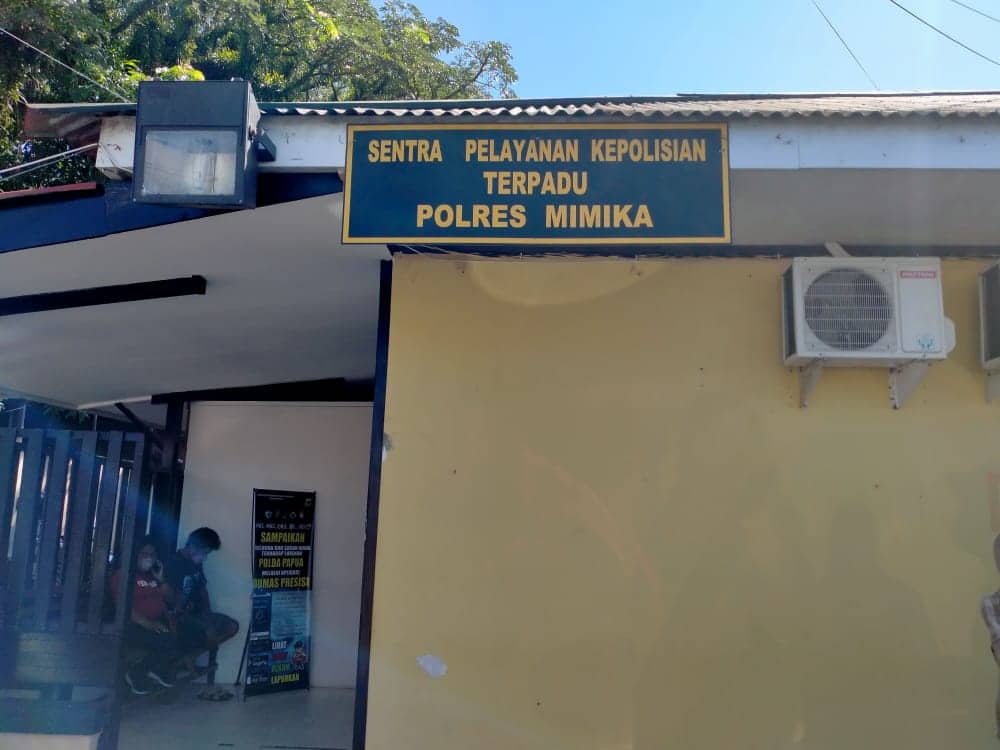 Ilustrasi berita Mimika: Usai Melakukan Aksi, Dua Remaja Usia 15 Tahun Pelaku Begal di Depan Pengadilan Negeri Timika Dibekuk Polisi