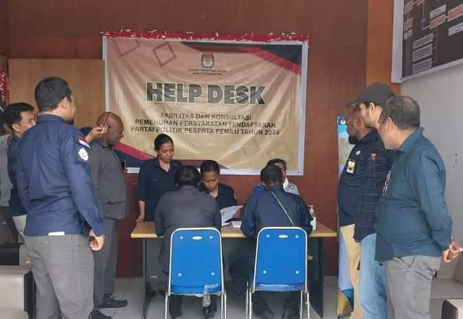 Ilustrasi berita Mimika: Nama Dua Staff Bawaslu Mimika Dicatut Sebagai Anggota Partai Politik, KPU: Masyarakat Silakan Lapor Pelanggaran SIPOL