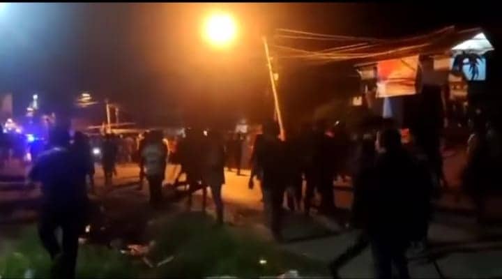 Ilustrasi berita Papua: Dipicu Aksi Pemukulan, Dua Kelompok Warga di Jalan Baru Abepura Terlibat Bentrok