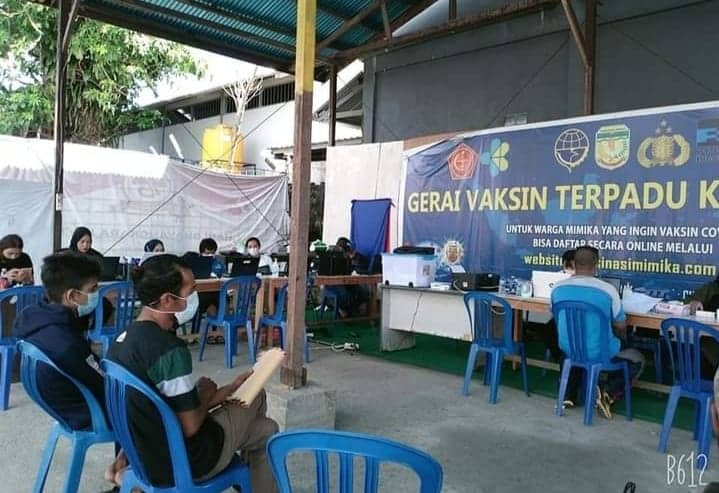 Ilustrasi berita Papua: Tertinggi di Papua, 19,83 Persen Warga Kabupaten Mimika Sudah Vaksinasi Dosis 3