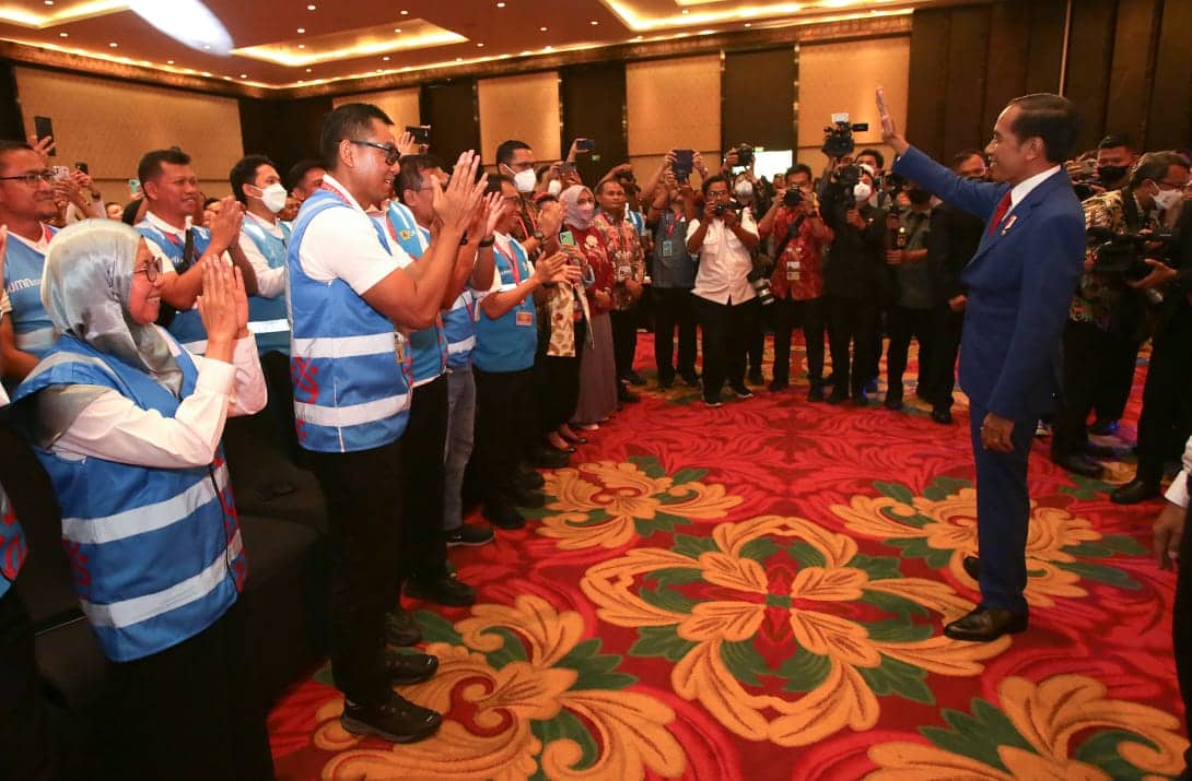 Ilustrasi berita Nasional: KTT G20 Sukses, Presiden Jokowi Angkat Jempol untuk PLN