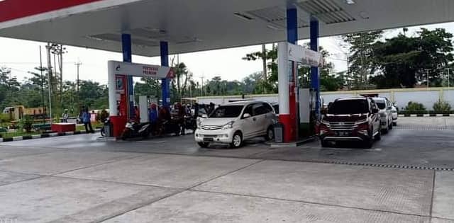 Ilustrasi berita Papua: Pengumuman! Harga BBM Non Subsidi di Papua Naik, Pertamax Turbo Tembus Rp 15.500 Perliter