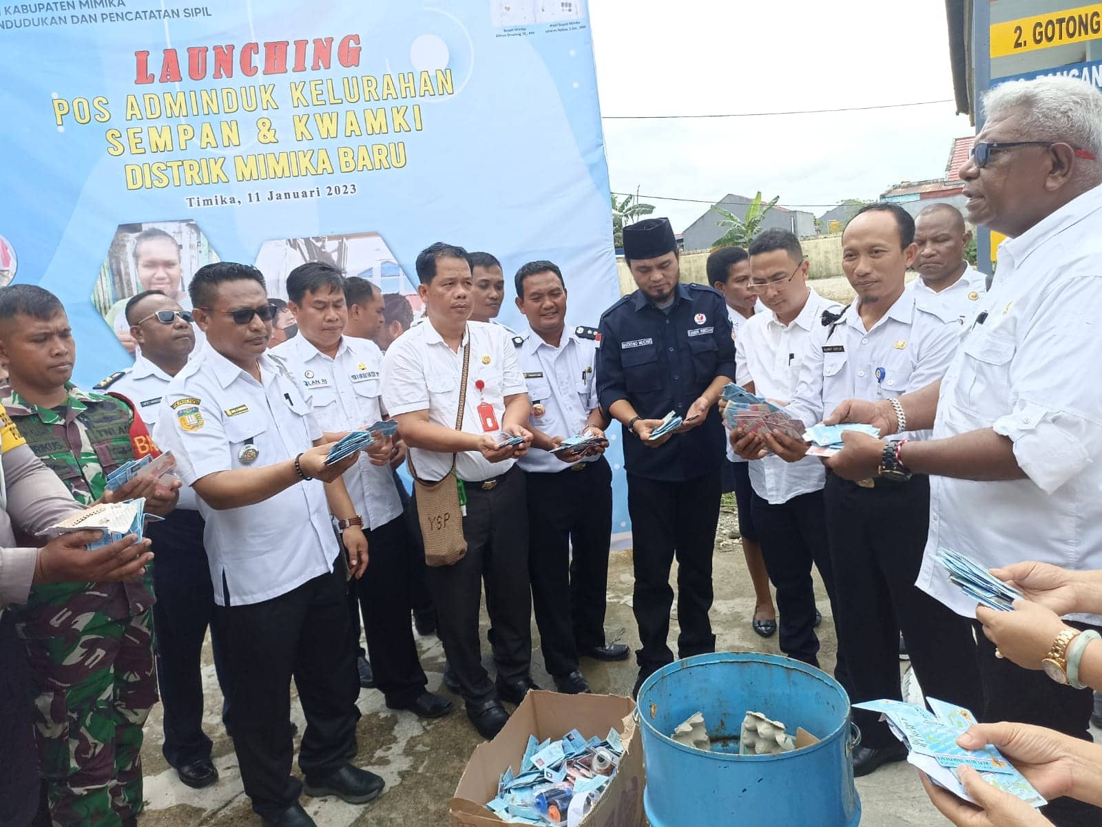 Ilustrasi berita Mimika: Takut Dimanfaatkan Oknum Saat Pemilu, 3700 KTP Elektronik dan 600 KIA Dimusnahkan oleh Dukcapil Mimika