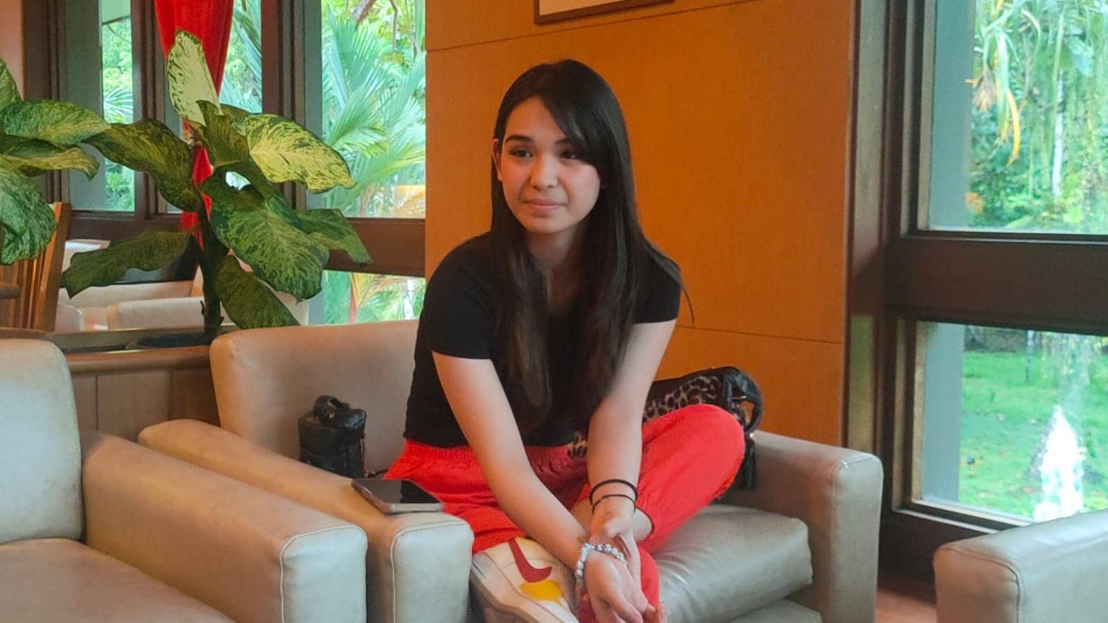Ilustrasi berita Mimika: Elisabeth Sarah Simboh, Alumni SMP Advent Timika yang Kini Jadi Artis di Jakarta