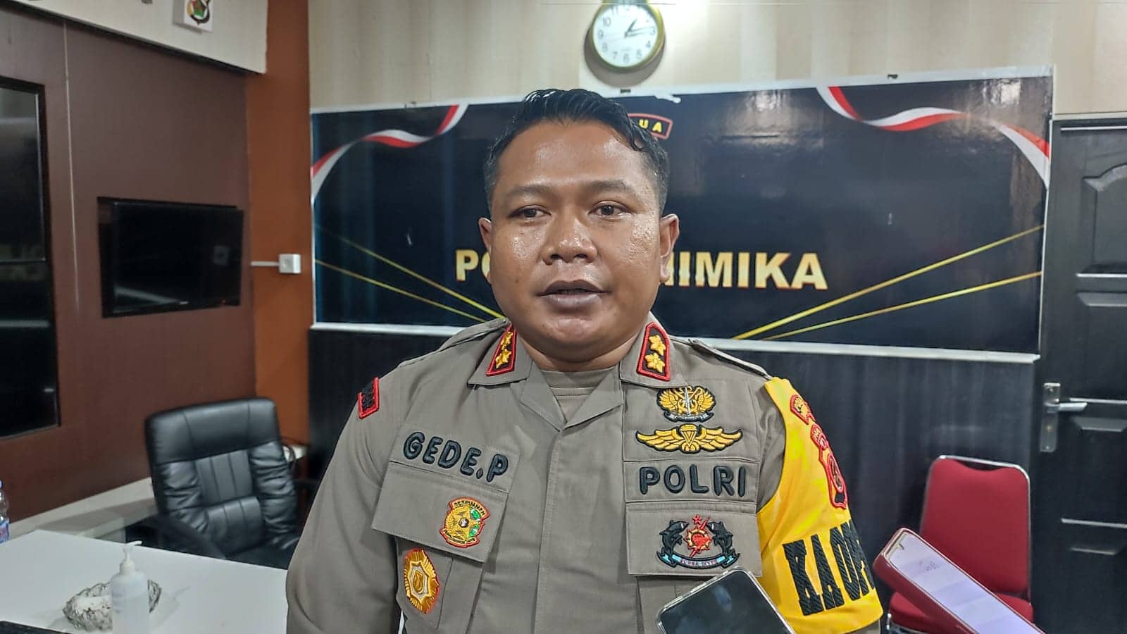 Ilustrasi berita Mimika: Perketat Jam Operasi THM dan Penjualan Miras Selama Ramadhan, Polres Mimika Lakukan Sweeping Rutin