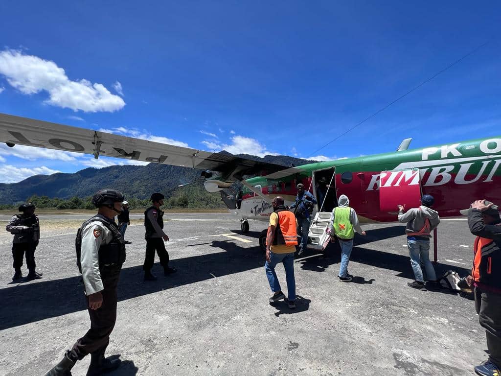 Ilustrasi berita Papua: Bandara Bilorai Intan Jaya Kembali Dibuka, Dijaga Ketat Aparat TNI-Polri