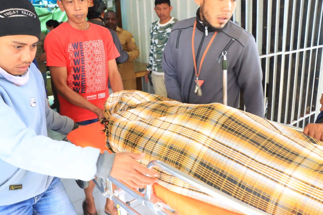 Ilustrasi berita Papua: Jenazah Tukang Ojek yang Ditembak Penumpang di Puncak Diterbangkan ke Sulsel, Polisi Kejar Dua Pelaku