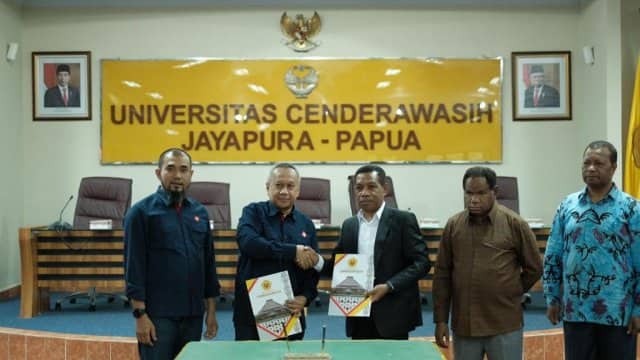 Ilustrasi berita JAYAPURA: Dukung Program Merdeka Belajar Kampus Merdeka, Telkomsel dan Universitas Cenderawasih Jalin Kerjasama