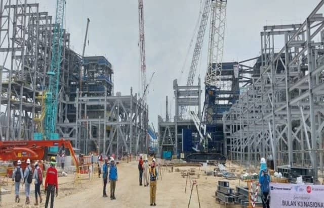 Ilustrasi berita Nasional: Konstruksi Smelter Freeport Indonesia di Gresik Capai 64 Persen, Katri Krisnati: Pembangunan Tuntas Akhir Tahun 2023