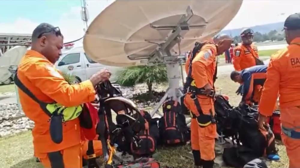 Ilustrasi berita Papua: Akhirnya Tim SAR Tiba di Lokasi Jatuhnya Pesawat SAM AIR, Bagaimana Kondisi Kara Korban? Ini Jawaban Danlanud Silas Papare