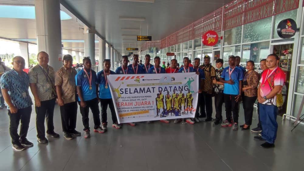Ilustrasi berita Mimika: Juara Volly Antar Kabupaten se-Papua Tengah, SATP YPMAK Harumkan Nama Mimika