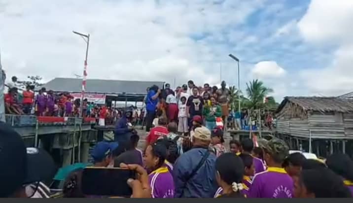 Ilustrasi berita Papua: Raih Medali Emas dan Perak pada Ajang FLS2N di Jakarta, Peserta dari Asmat Disambut Meriah di Kota Agats