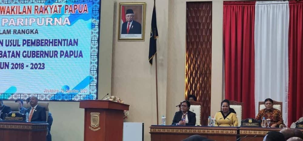 Ilustrasi berita Papua: Hadiri Sidang Paripurna Pemberhentian Dirinya Secara Virtual, Ini Pesan Lukas Enembe untuk Warga Papua