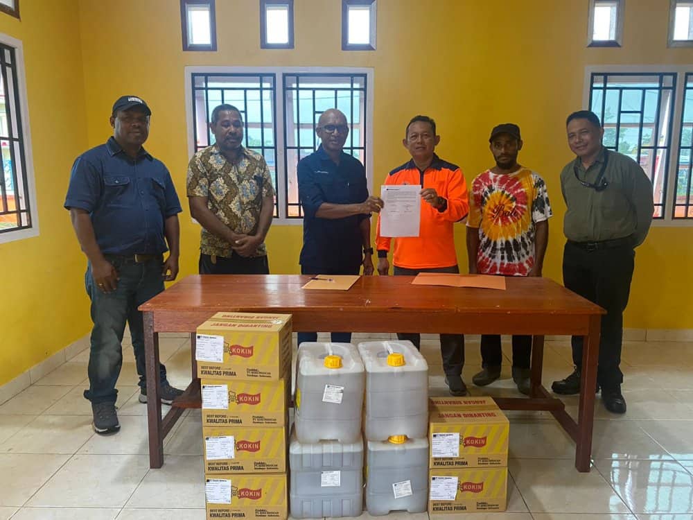 Ilustrasi berita Mimika: PTFI Serahkan Bantuan Bahan Makanan untuk Korban Banjir dan Longsor di Distrik Tembagapura