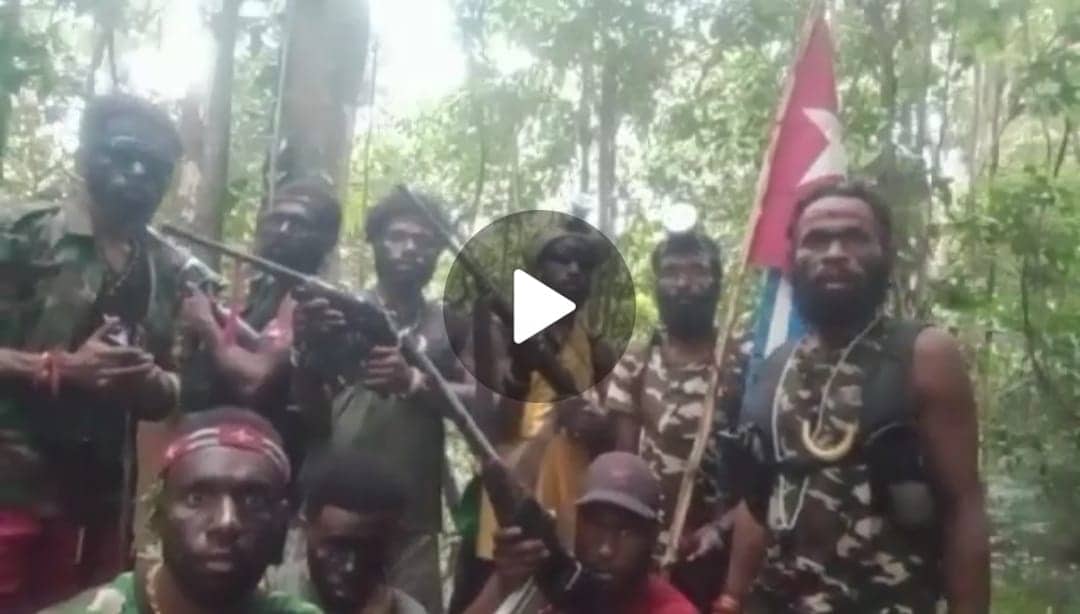 Ilustrasi berita Papua: TPNPB Kodap IV Sorong Raya Rilis Video Aksi Bakar Excavator, Klaim Tembak Mati Satu Anggota TNI