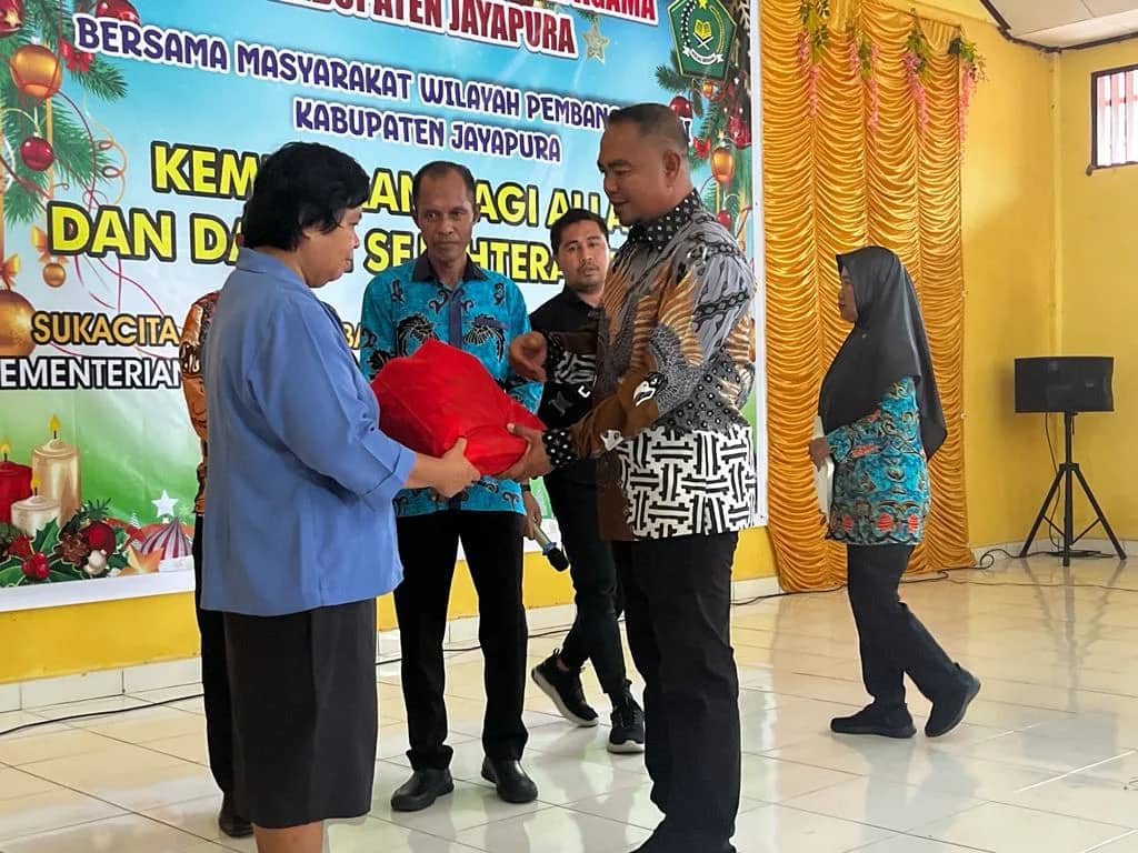 Ilustrasi berita BERITA UTAMA: Gelar Natal Bersama di Depapre, Triwarno Ajak Masyarakat Tetap Jaga Persatuan