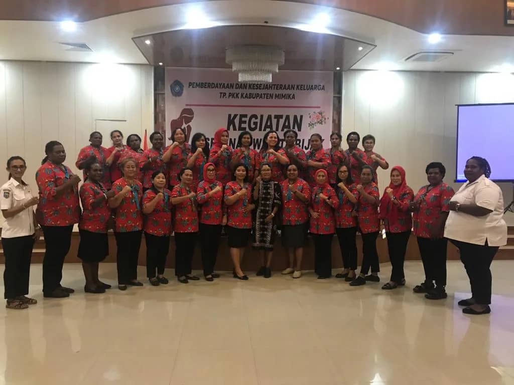 Ilustrasi berita Mimika: TP-PKK Mimika Gelar Seminar Wanita Bijak, Ny. Leentje : Perempuan Potensi Kelangsungan Bangsa